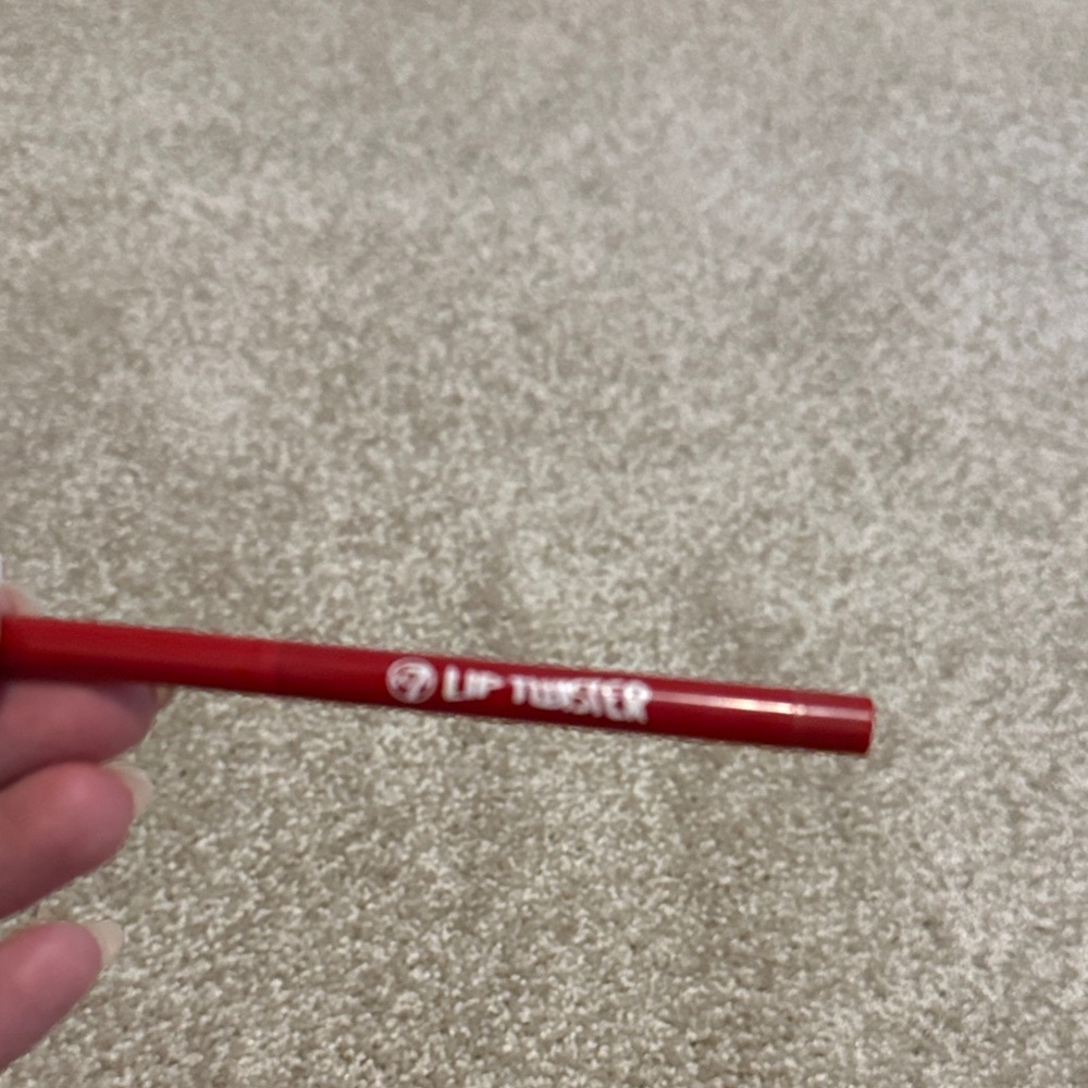 W7 Lip Twister Lip Liner - Red